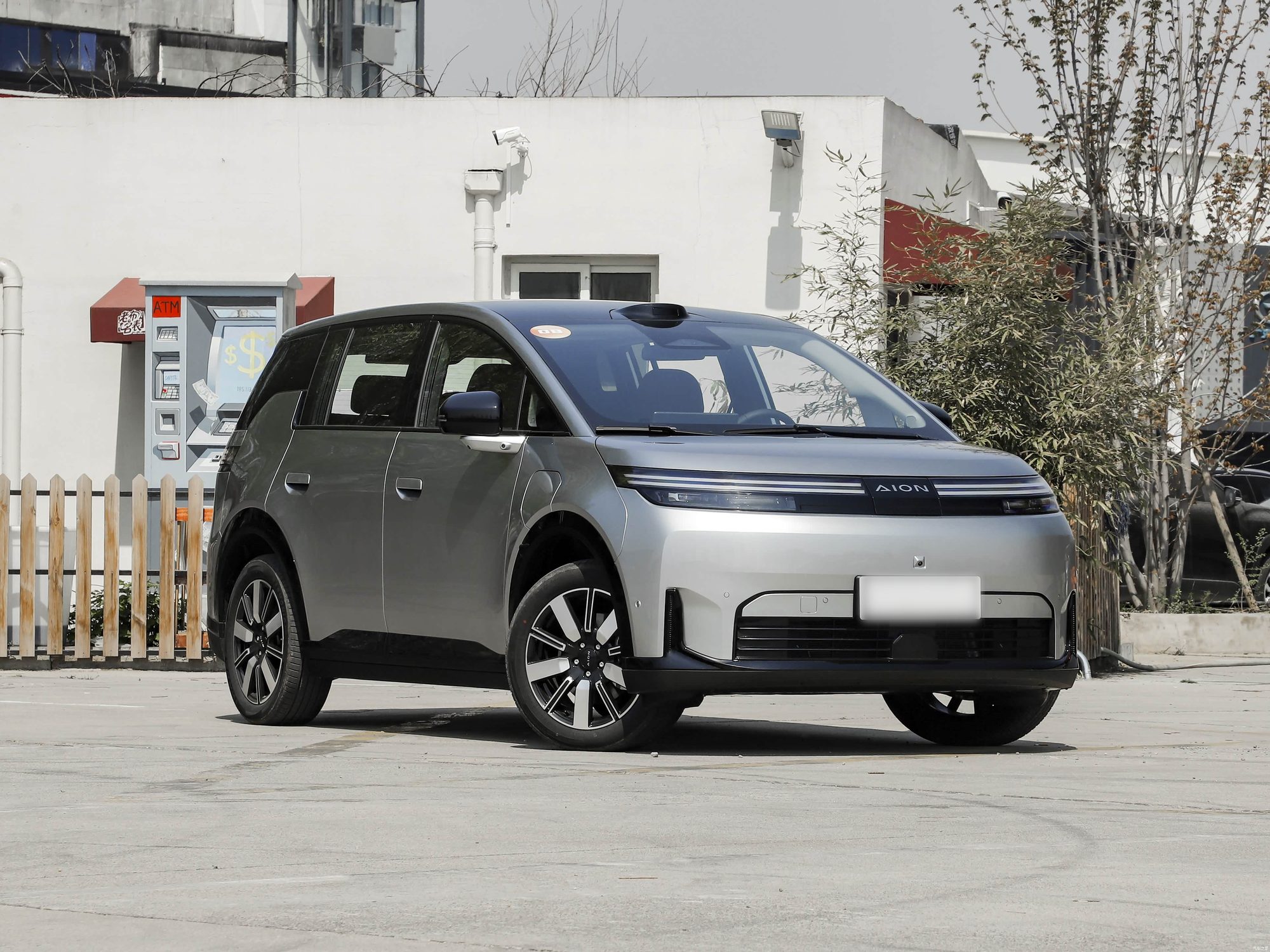 GAC Aion N60 — перёд три четверти справа